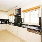 Villa Anna - Piscina Aquecivel E Bbq Em *