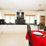 Villa Anna - Piscina Aquecivel E Bbq Em