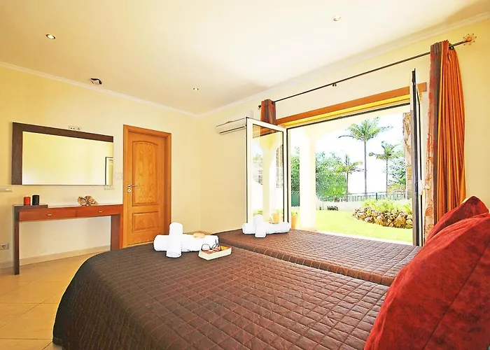 Anna By Algarve Vacation Αλμπουφέιρα